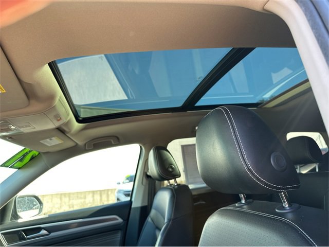 Used 2021 Volkswagen Atlas SEL R-Line image 26