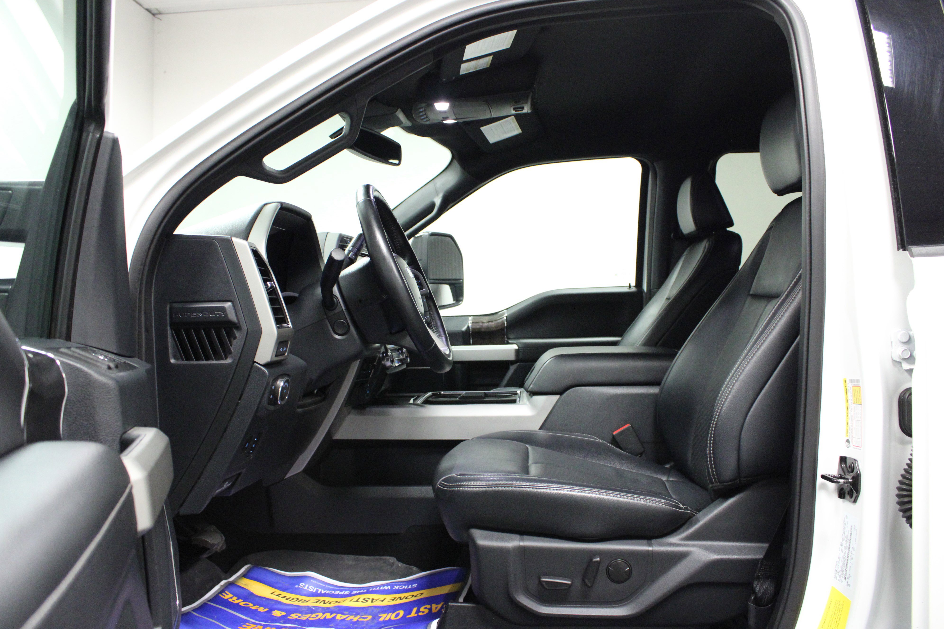 Used 2022 Ford F250 Lariat w/ Tremor Off-Road Package image 12