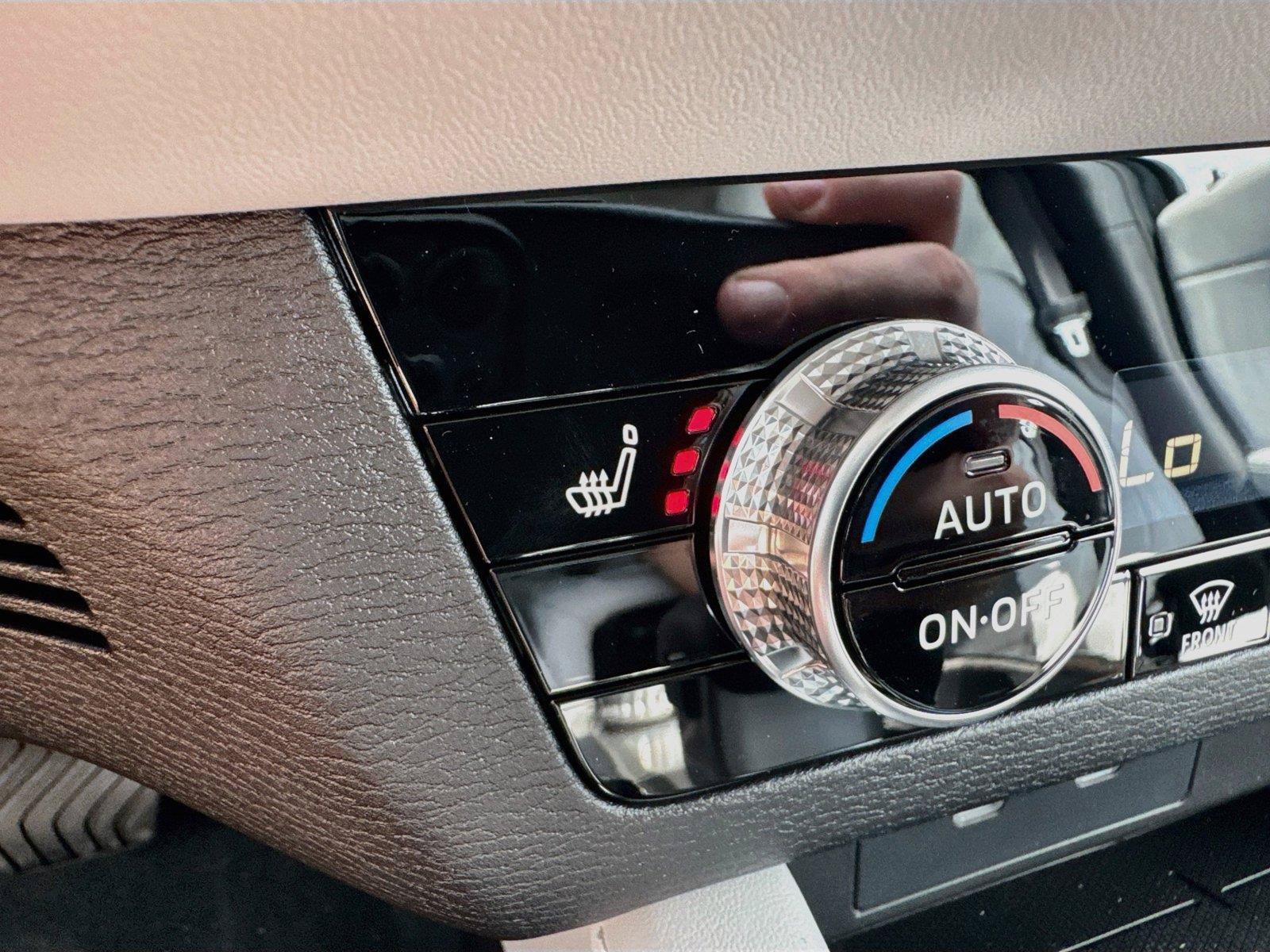 New 2026 Mitsubishi Outlander SE FWD image 19