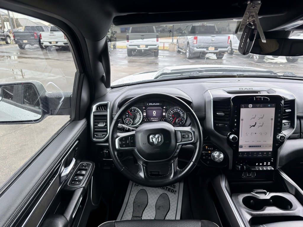 Used 2022 RAM 1500 Laramie w/ Sport Appearance Package image 14