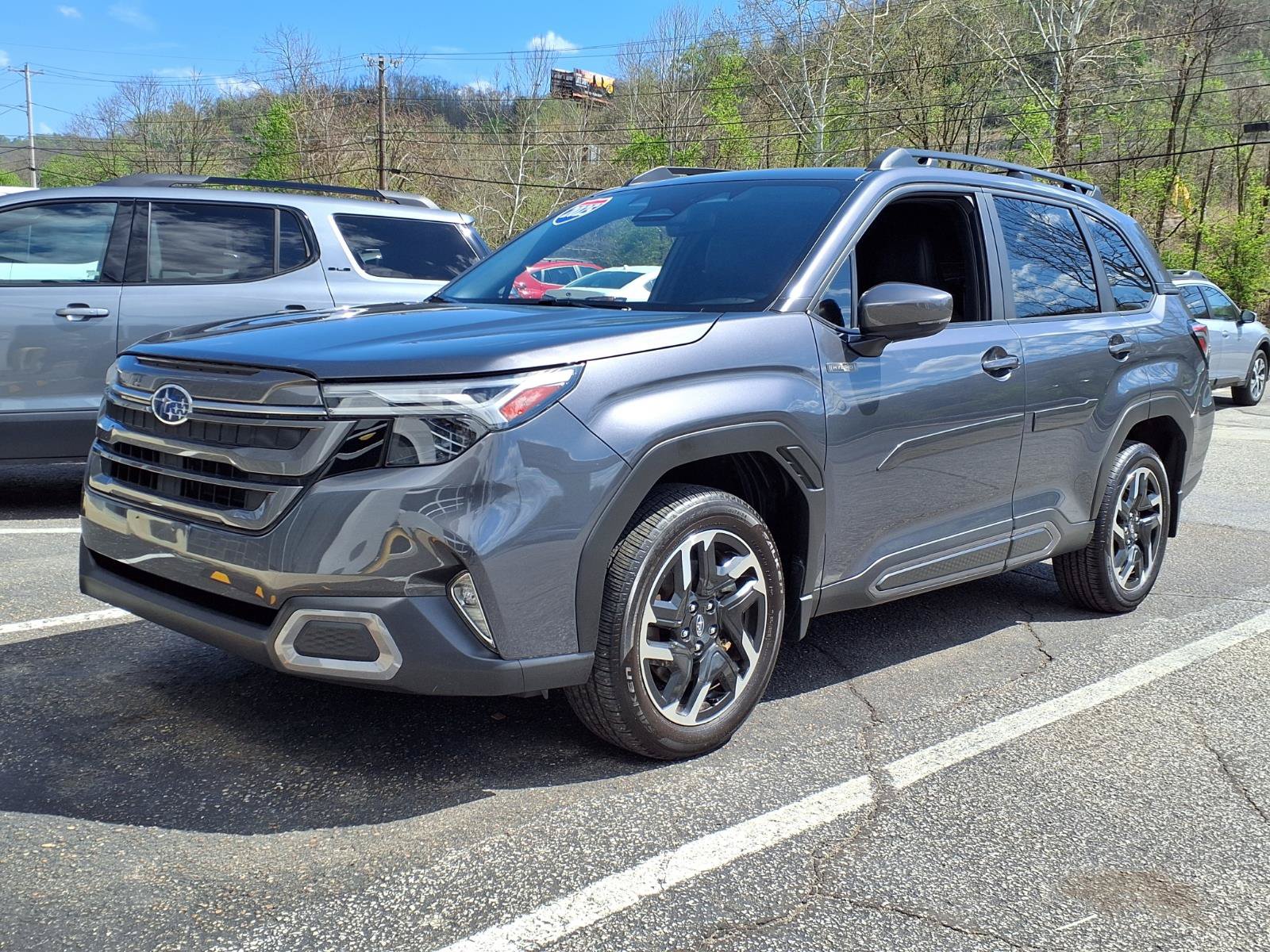 Certified 2025 Subaru Forester Limited w/ Popular Package AWD/4WD image 1
