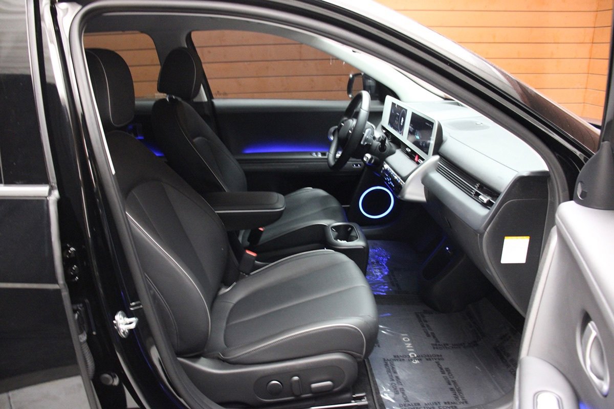 Used 2024 Hyundai Ioniq 5 Limited RWD image 16