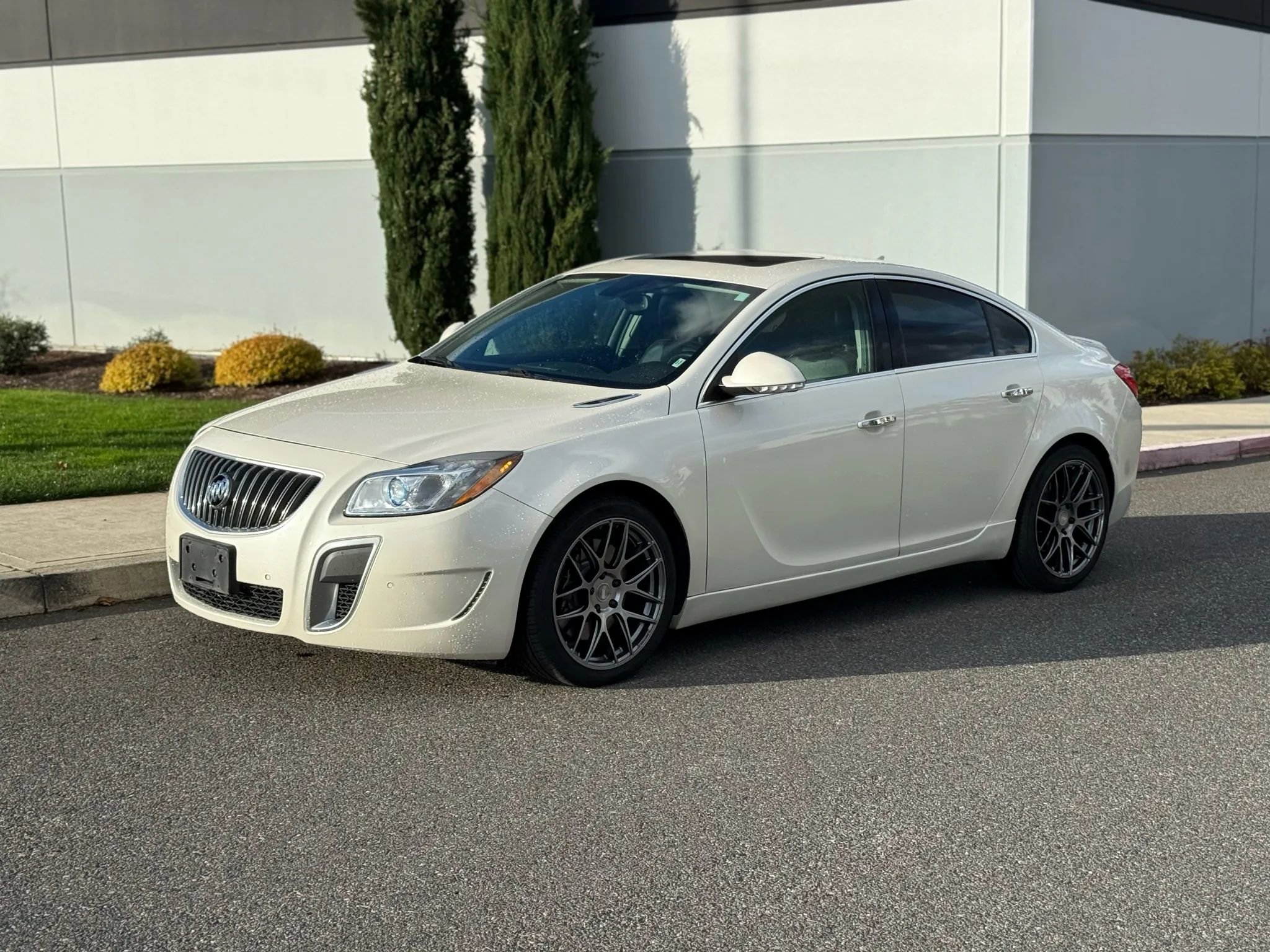 Used 2013 Buick Regal GS image 1