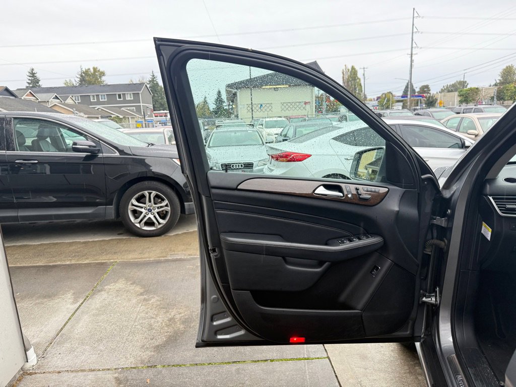 Used 2013 Mercedes-Benz ML 350 2WD image 9