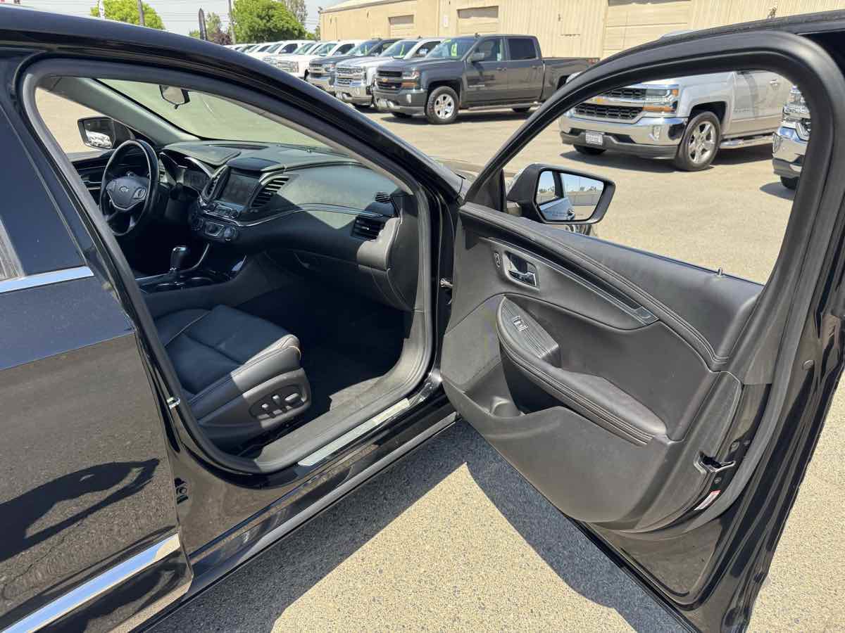 Used 2017 Chevrolet Impala Premier FWD image 14