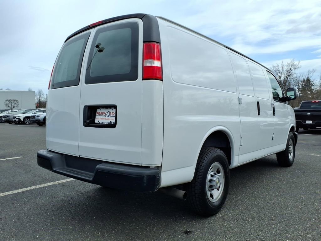 Used 2020 Chevrolet Express 2500 image 12