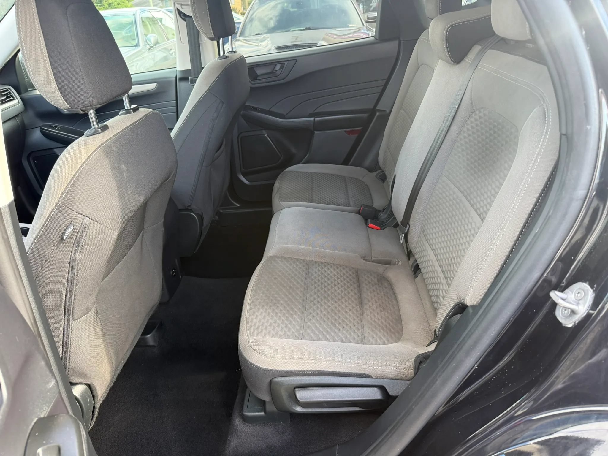 Used 2022 Ford Escape SE FWD image 18