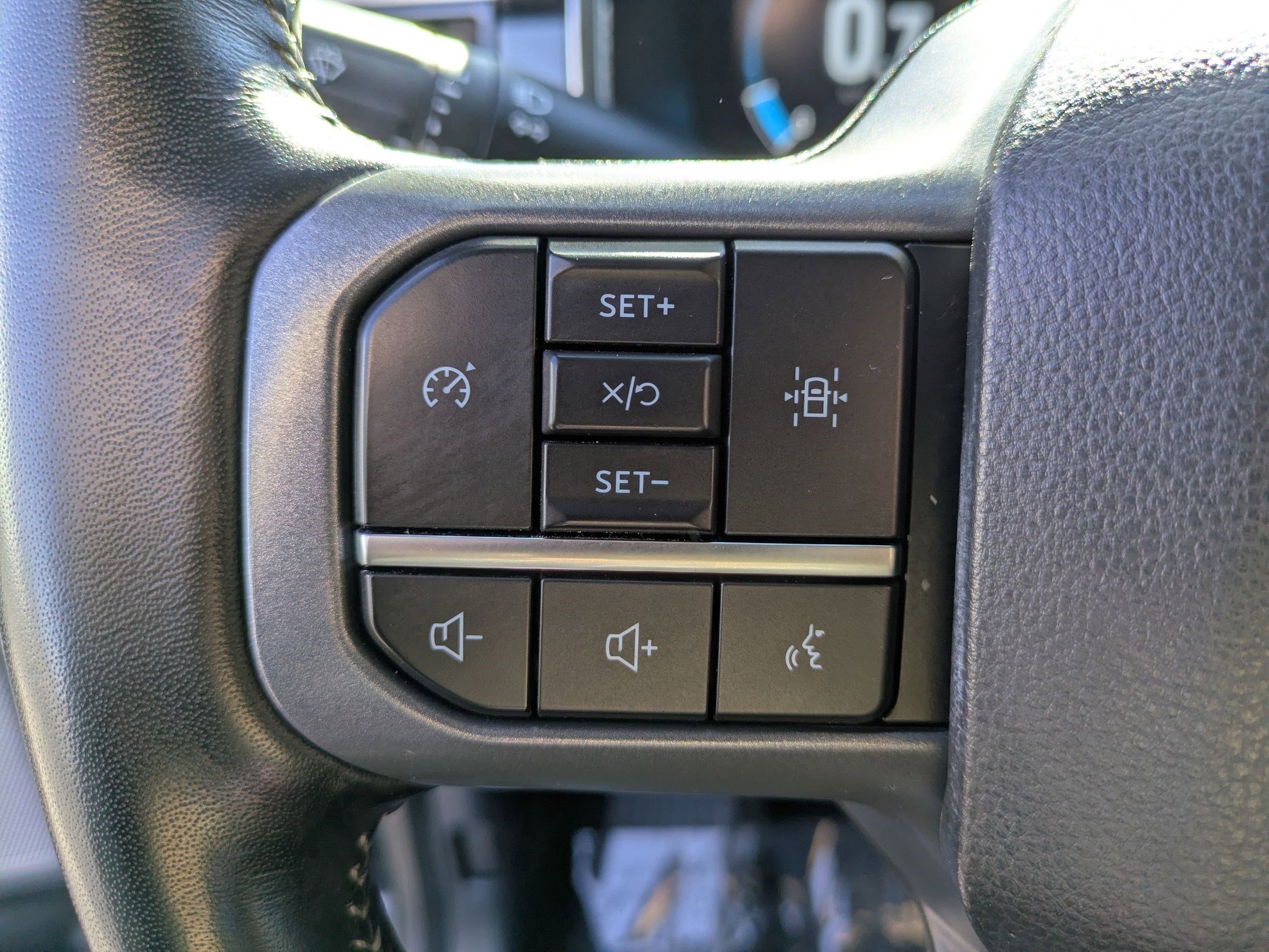 Used 2022 Ford F150 Lariat image 17