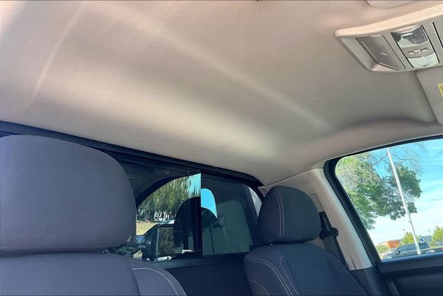 Used 2017 Nissan Titan SV RWD image 21