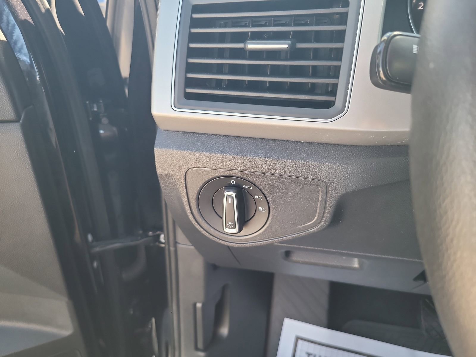 Used 2019 Volkswagen Atlas S w/ Towing Package AWD/4WD image 16