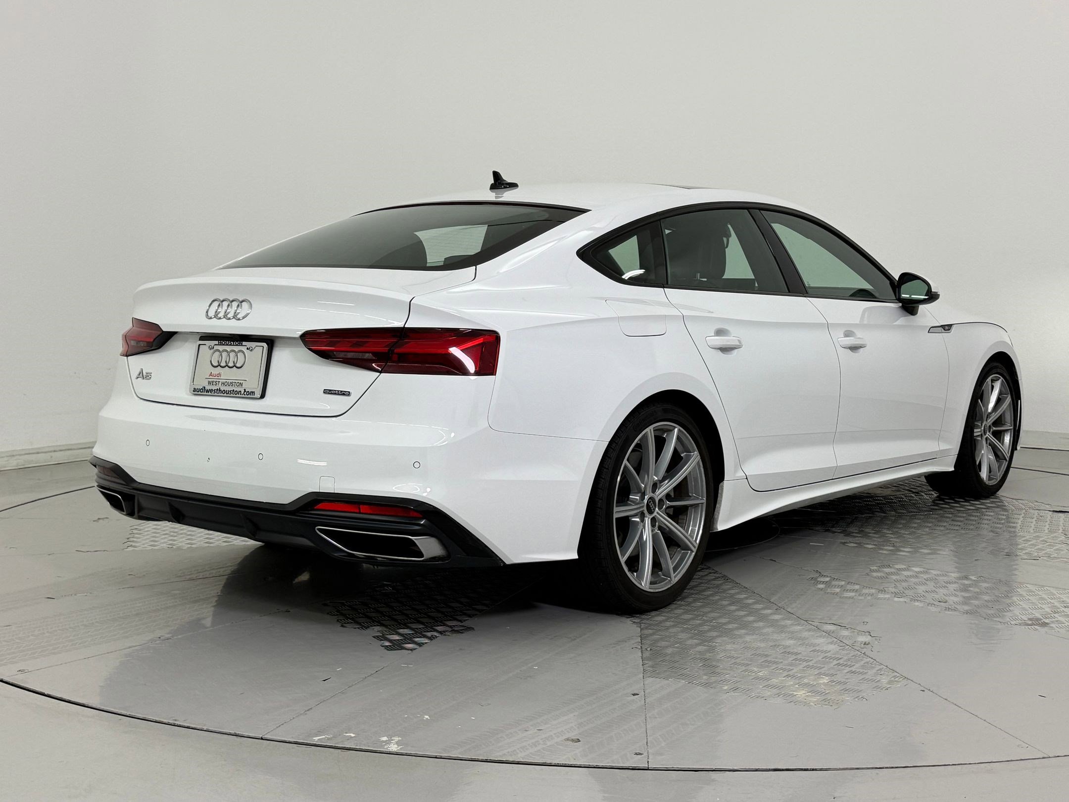Used 2025 Audi A5 2.0T Premium Plus image 9