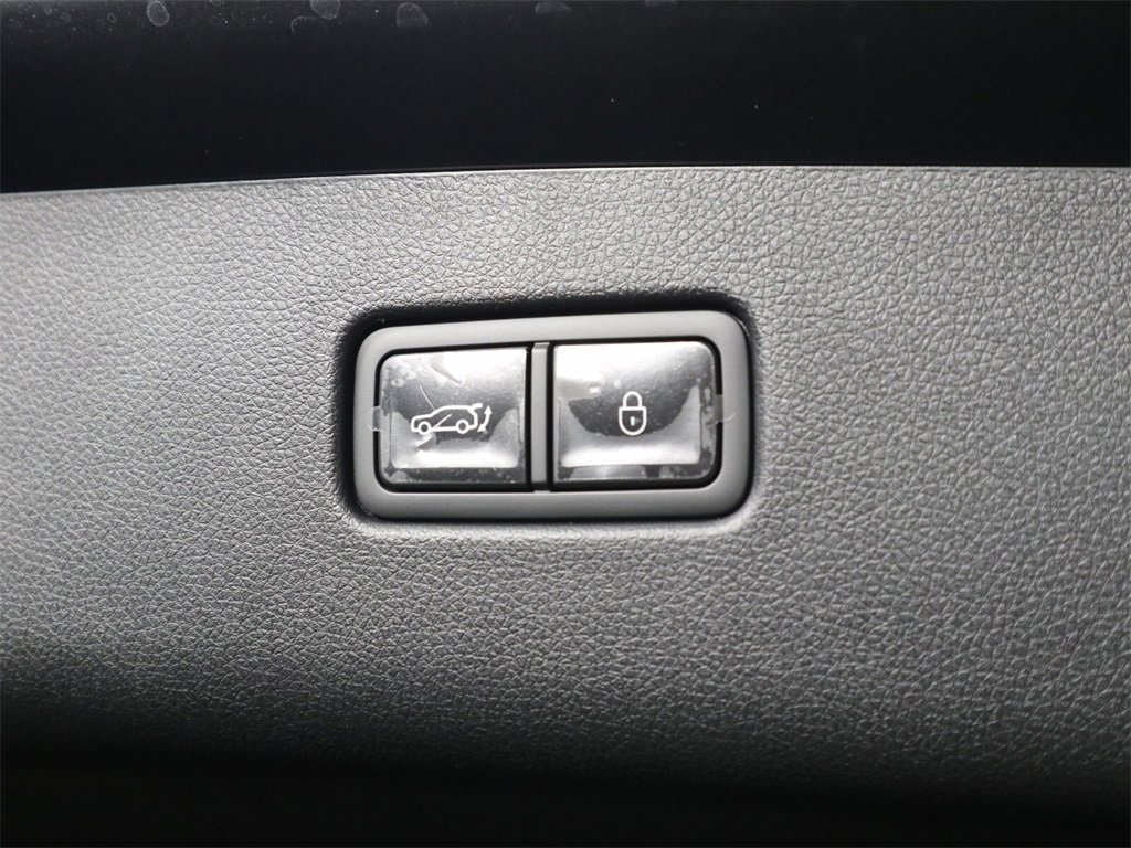 Used 2024 Genesis GV70 2.5T w/ Sport Prestige Package image 23