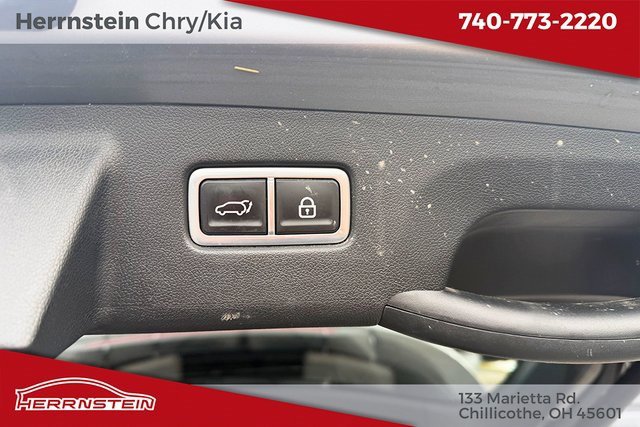 Used 2023 Kia Sorento EX image 23