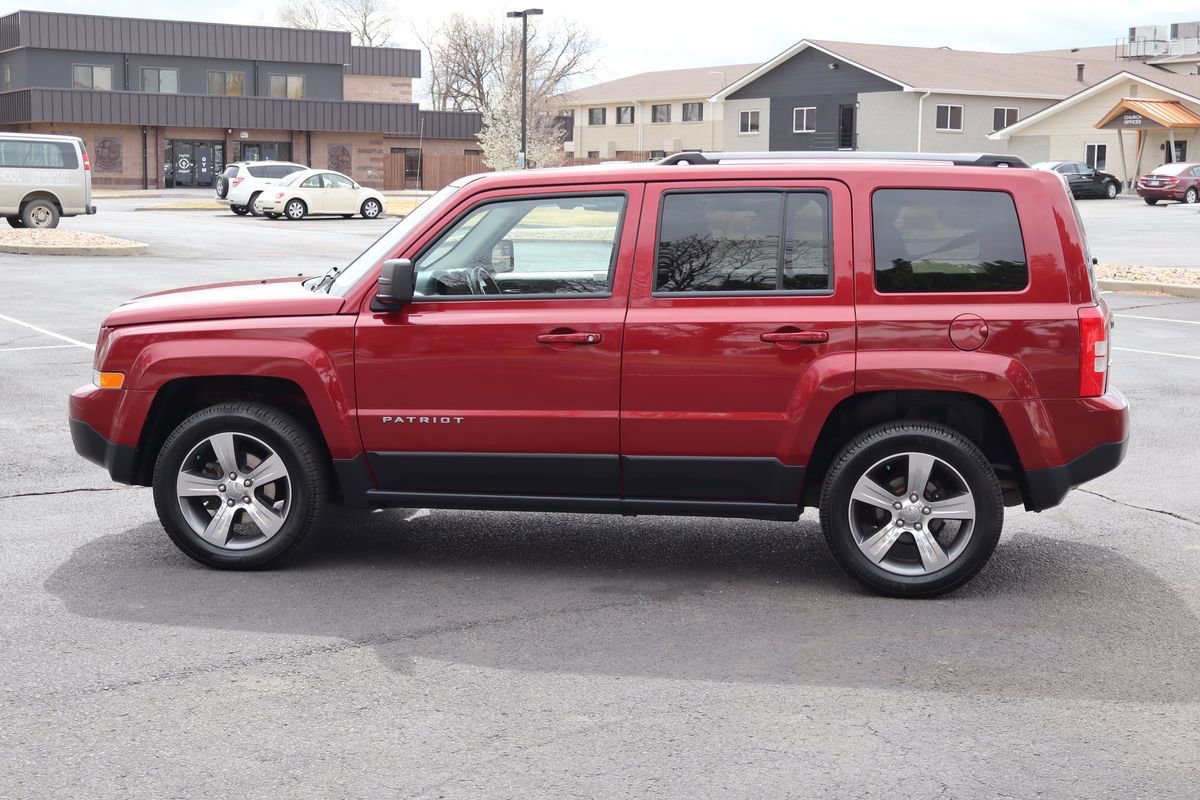 Used 2016 Jeep Patriot High Altitude image 9