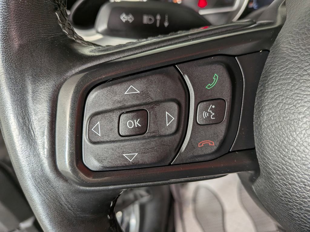 Used 2021 Jeep Gladiator Willys image 21