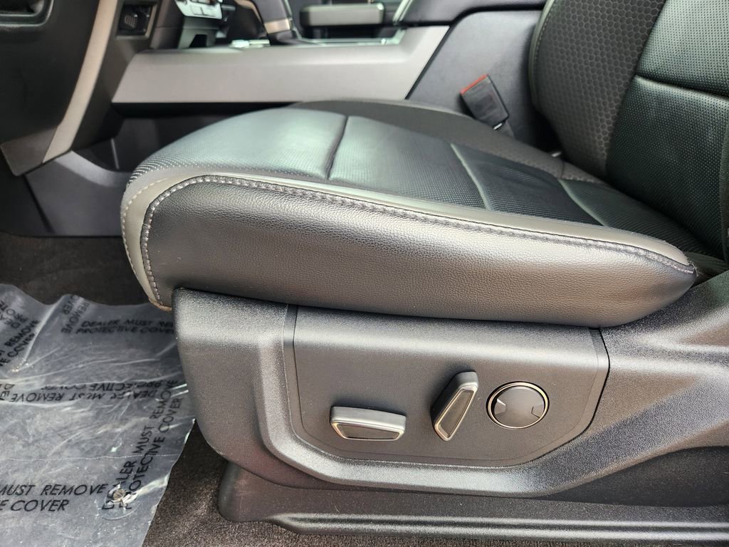 Used 2019 Ford F150 Raptor w/ Equipment Group 802A Luxury AWD/4WD image 14