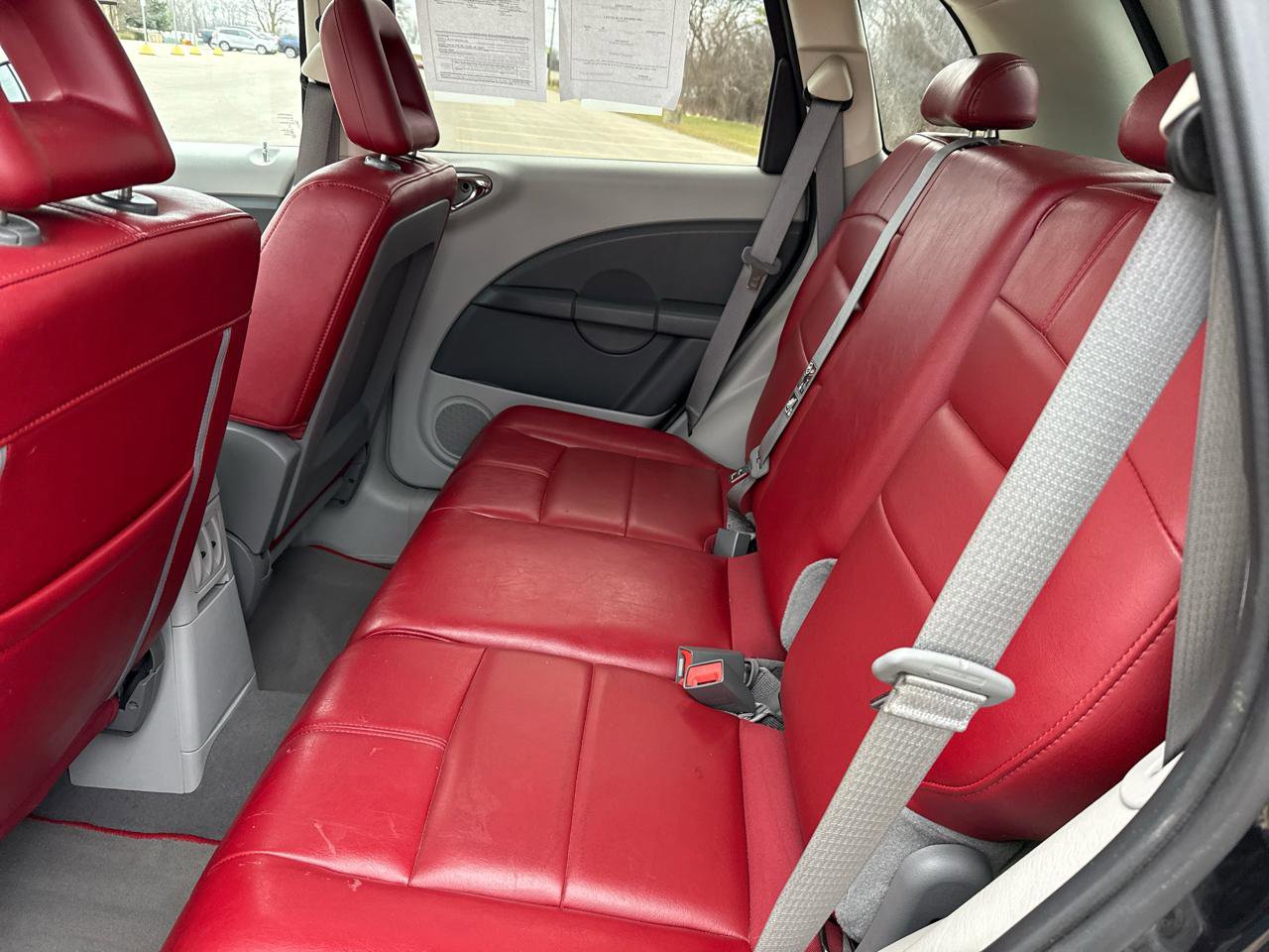 Used 2010 Chrysler PT Cruiser w/ PT Cruiser Couture Edition FWD image 16