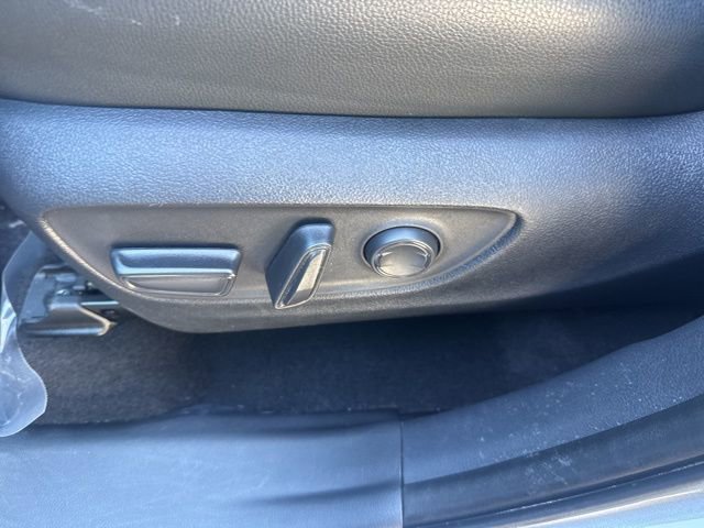 Used 2025 Toyota Grand Highlander AWD image 13