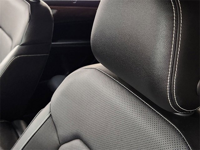 Used 2024 Volkswagen Atlas SE w/ Black Wheel Package image 14