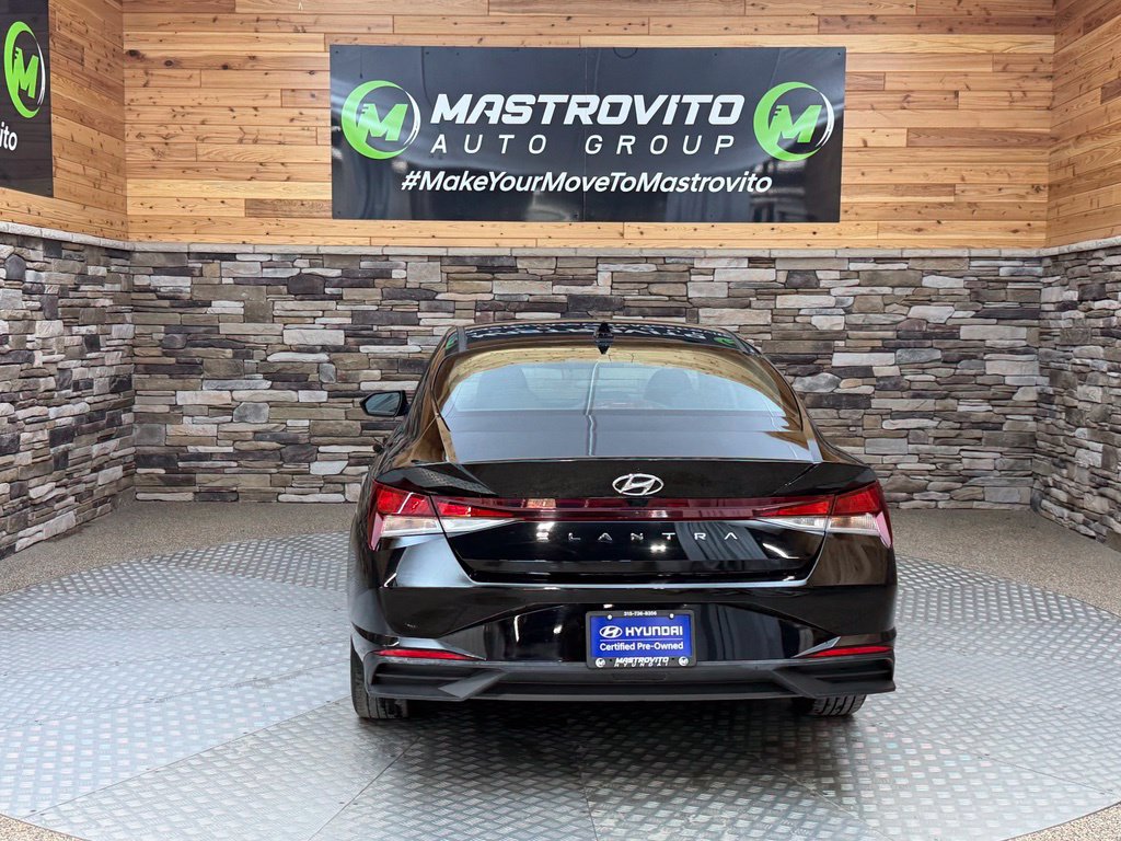 Certified 2023 Hyundai Elantra SEL FWD image 18
