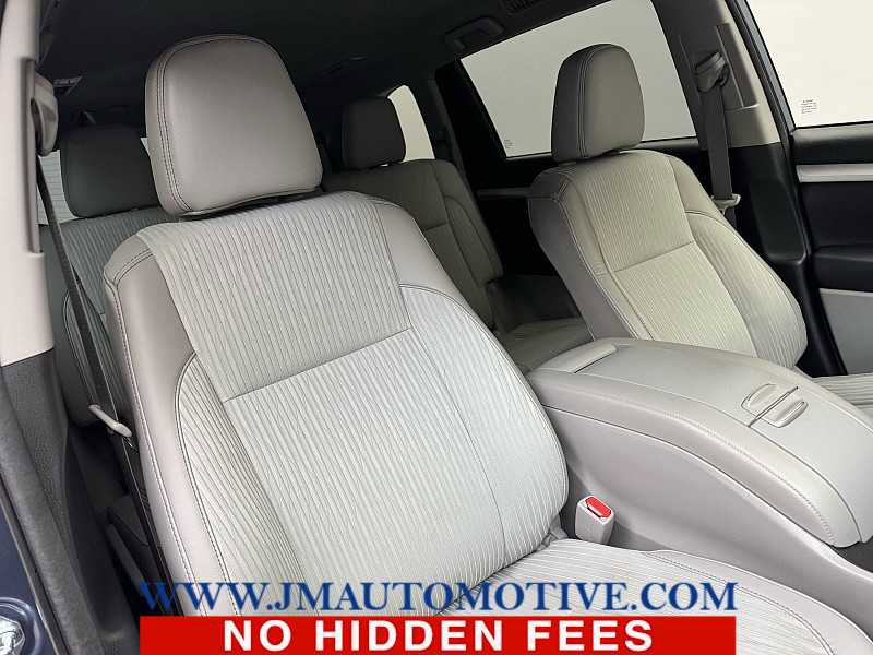 Used 2018 Toyota Highlander Plus image 22