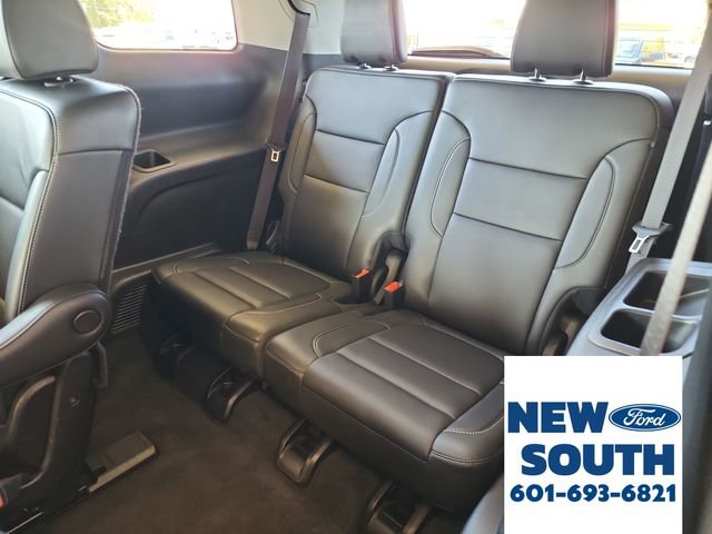 Used 2023 GMC Acadia SLT image 30