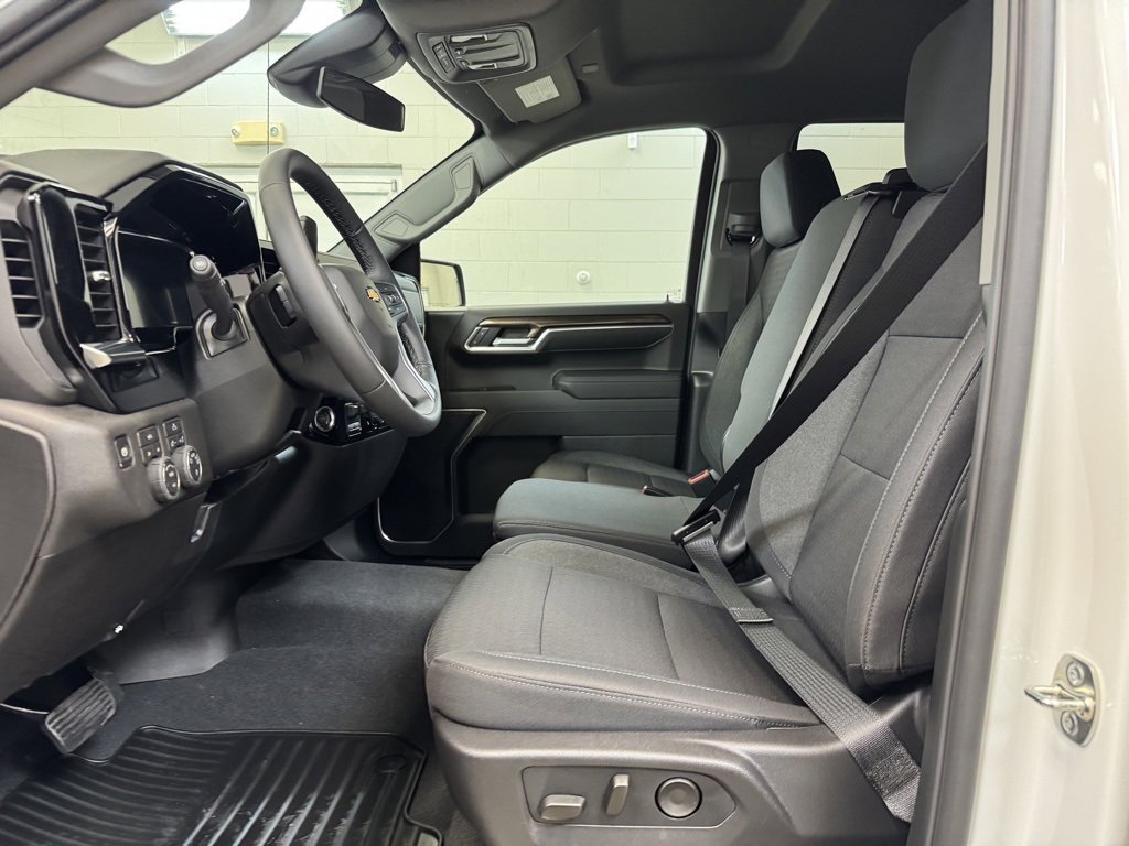New 2026 Chevrolet Silverado 1500 LT image 13