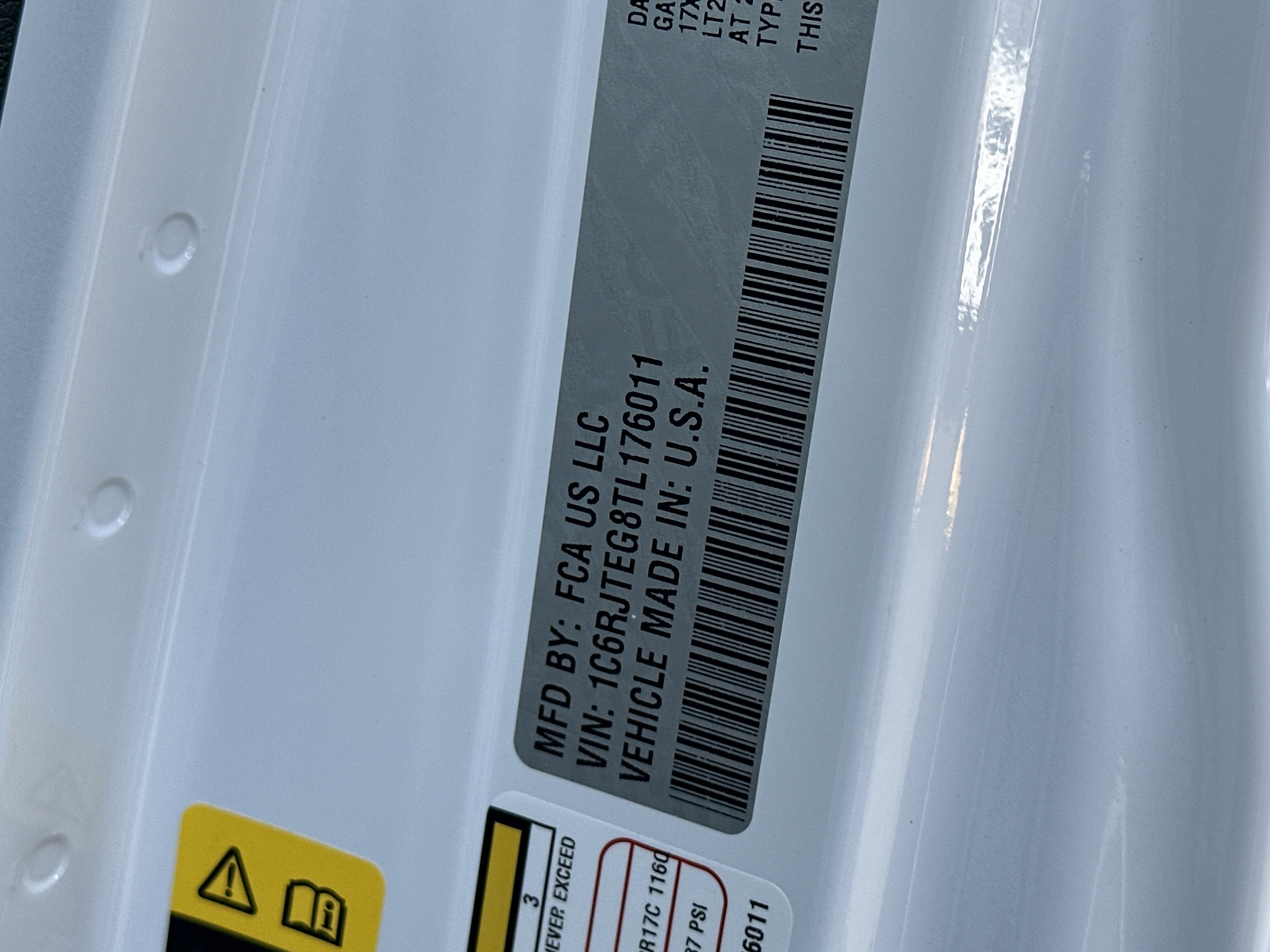 New 2026 Jeep Gladiator Mojave image 37