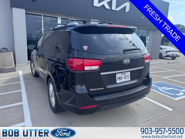Used 2015 Kia Sedona EX FWD image 4