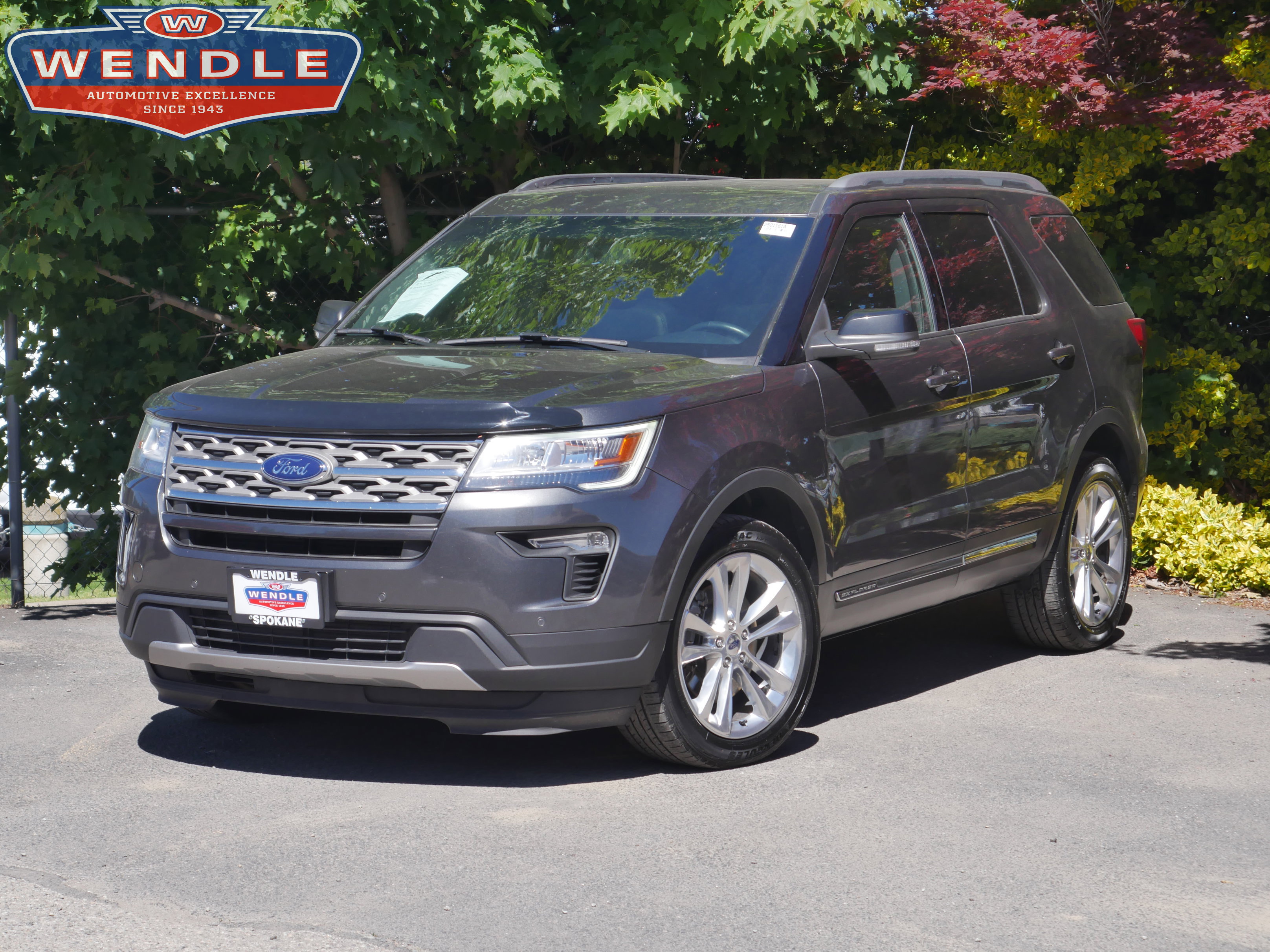 Used 2018 Ford Explorer XLT w/ Equipment Group 202A AWD/4WD image 1
