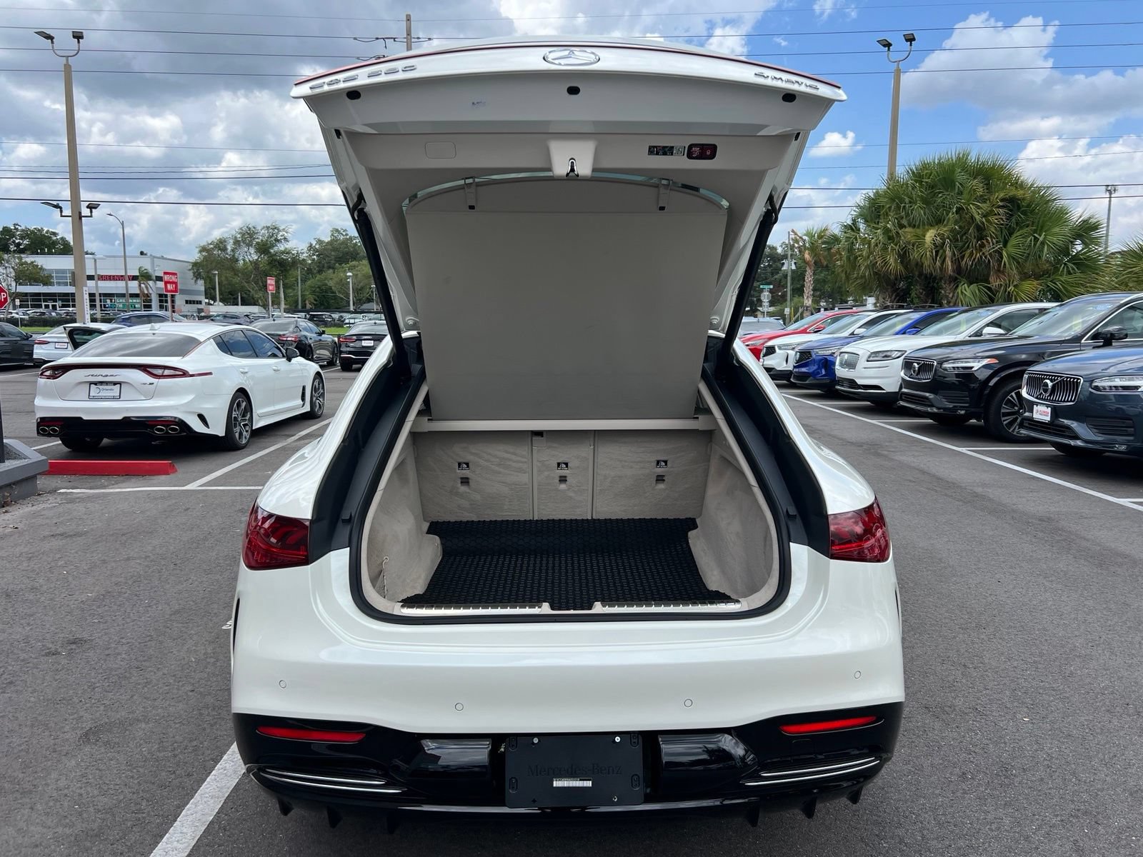 Used 2022 Mercedes-Benz EQS 580 4MATIC Sedan image 23