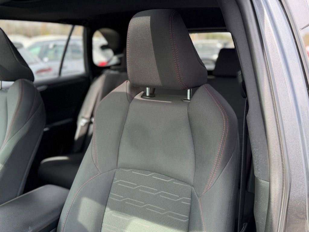 Used 2023 Toyota RAV4 SE w/ Weather & Moonroof Package AWD/4WD image 11