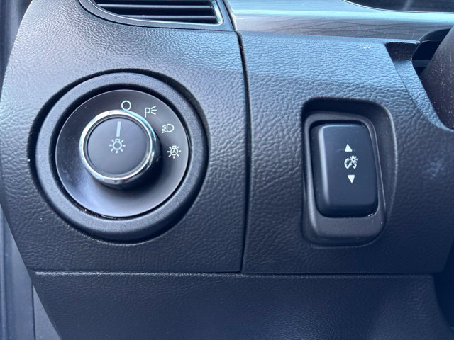 Used 2019 Ford Taurus SEL w/ Equipment Group 201A FWD image 23