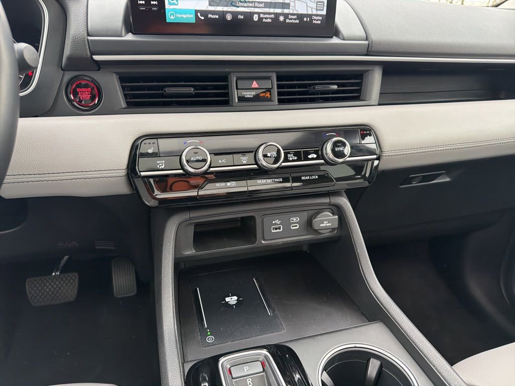 Certified 2023 Honda Pilot Touring image 16