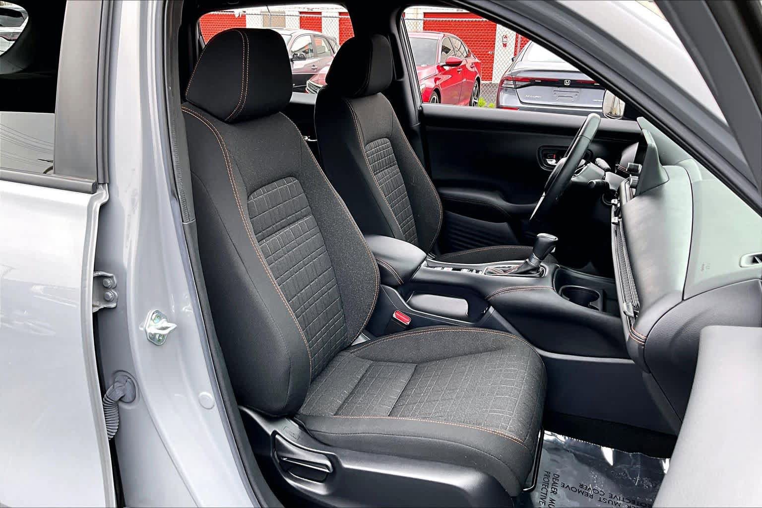 Used 2024 Honda HR-V Sport image 9