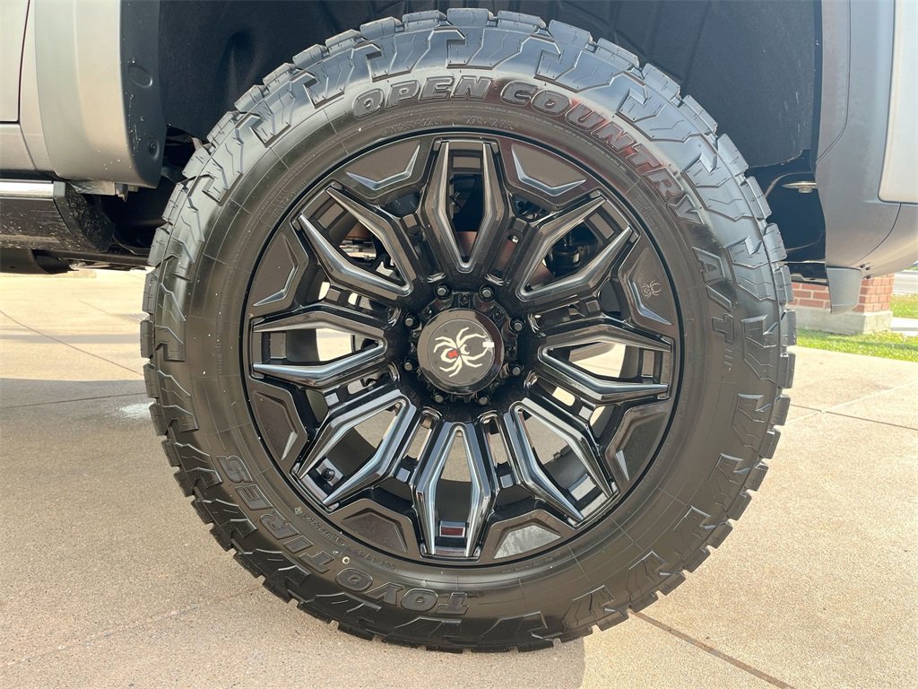 New 2025 GMC Sierra 2500 Denali w/ Denali Reserve Package image 9