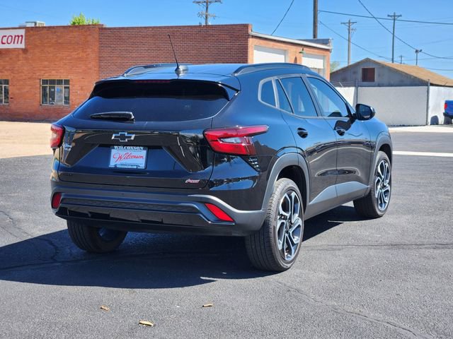 Used 2025 Chevrolet Trax RS w/ Driver Confidence Package FWD image 3