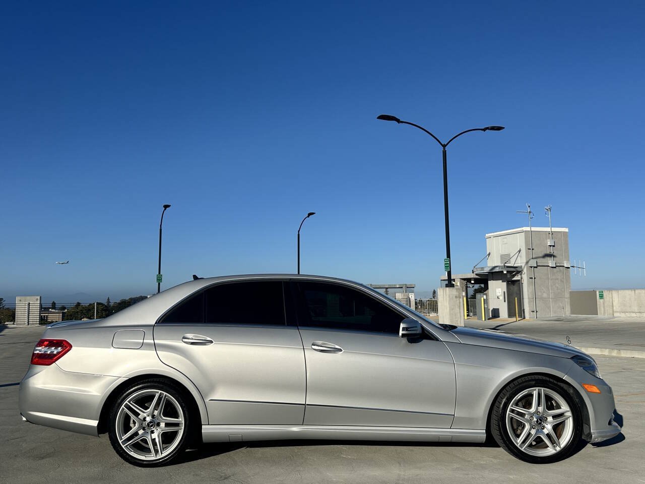 Used 2012 Mercedes-Benz E 350 Sedan w/ Premium 2 Pkg image 8