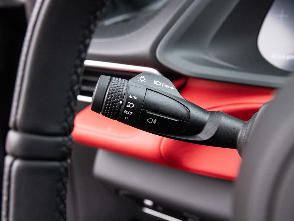 Used 2025 Lotus Emira image 33