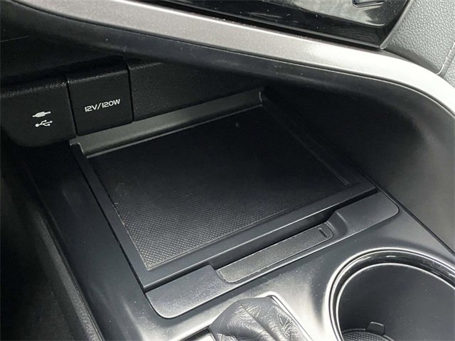 Used 2019 Toyota Camry SE image 29
