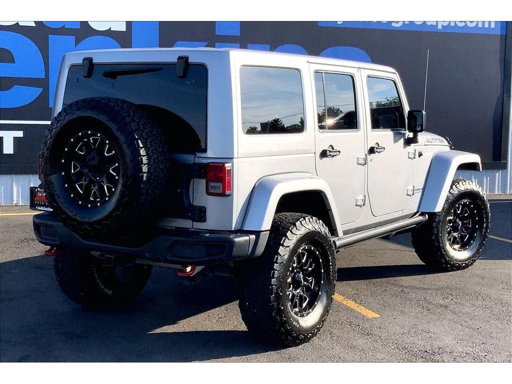 Used 2017 Jeep Wrangler Unlimited Rubicon AWD/4WD image 14