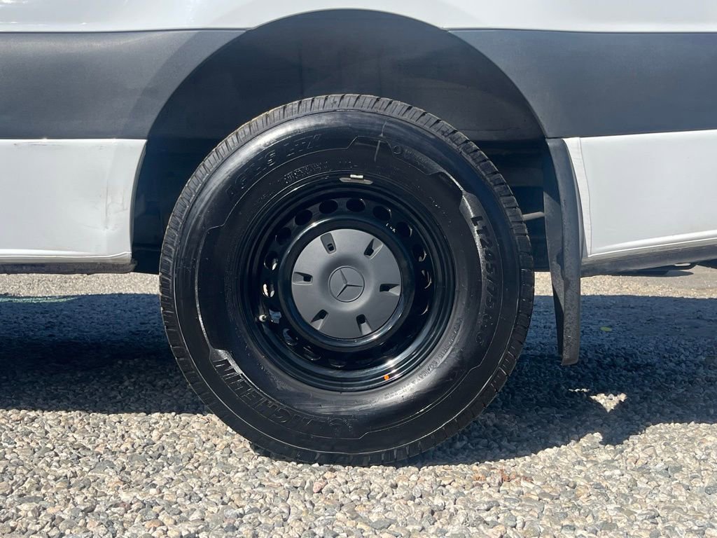 Used 2023 Mercedes-Benz Sprinter 1500 image 13