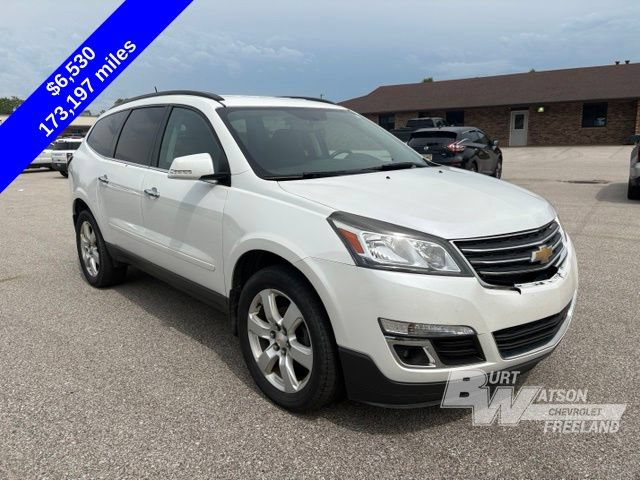 Used 2017 Chevrolet Traverse LT w/ Style and Technology Package FWD image 9