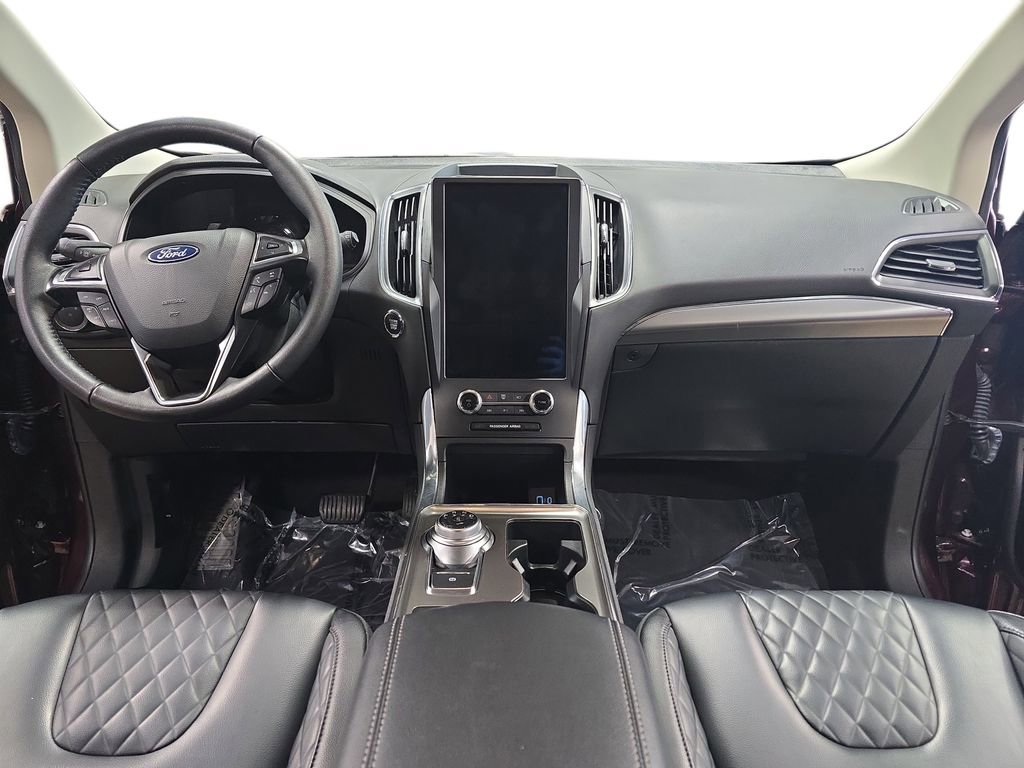 Used 2024 Ford Edge Titanium image 11