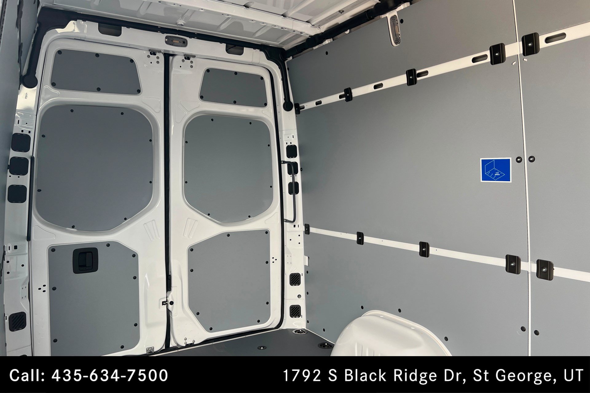 Used 2026 Mercedes-Benz Sprinter 2500 image 16