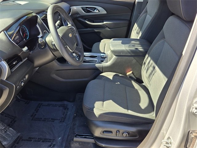 Used 2020 Chevrolet Traverse LT image 11