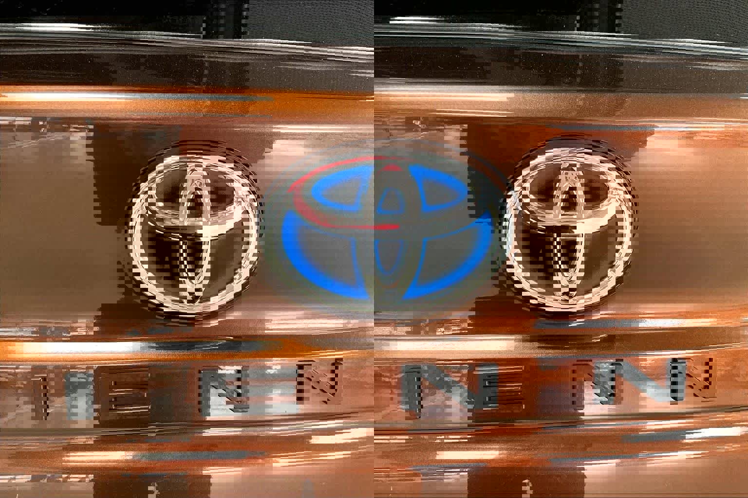 Used 2022 Toyota Sienna XLE image 7