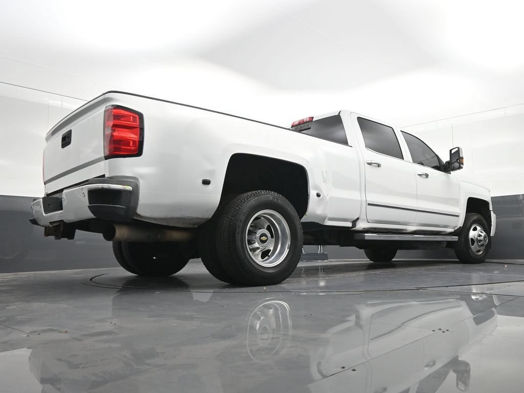 Used 2019 Chevrolet Silverado 3500 High Country w/ Duramax Plus Package AWD/4WD image 29