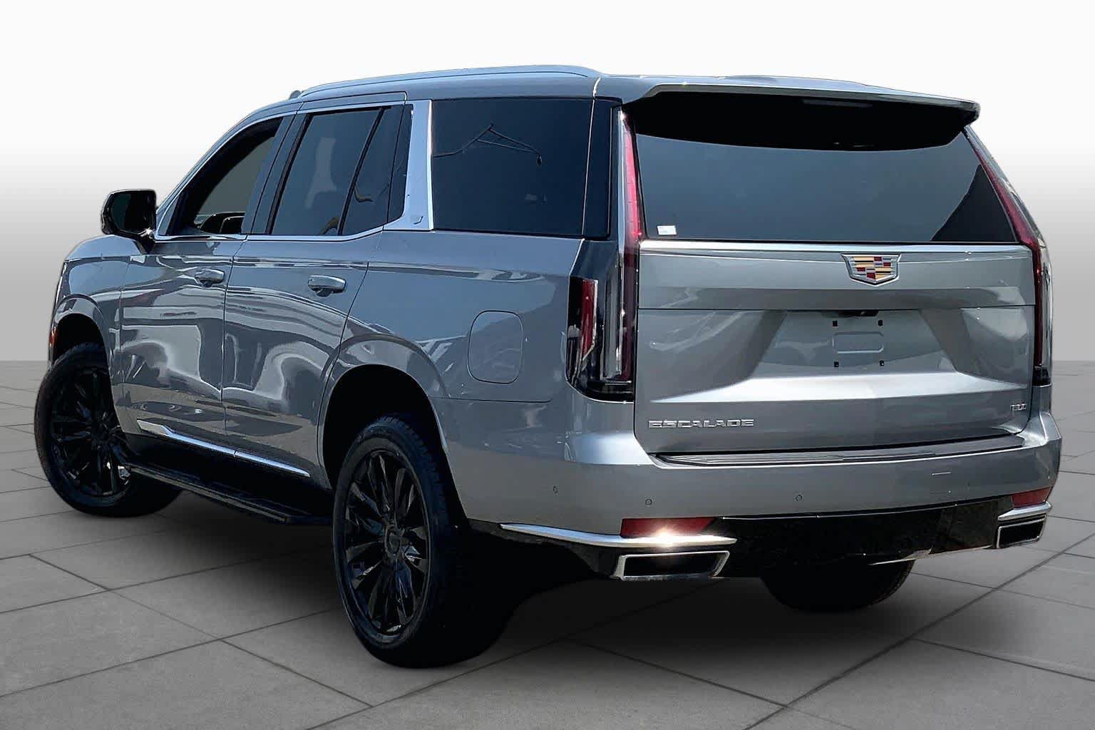 Used 2023 Cadillac Escalade Premium Luxury w/ LPO, Floor Liner Package AWD/4WD image 12