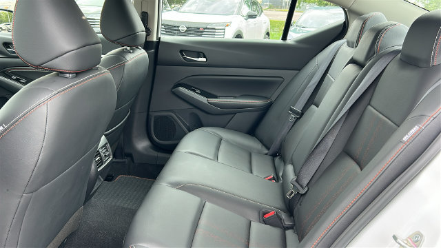 Certified 2023 Nissan Altima 2.0 SR FWD image 24